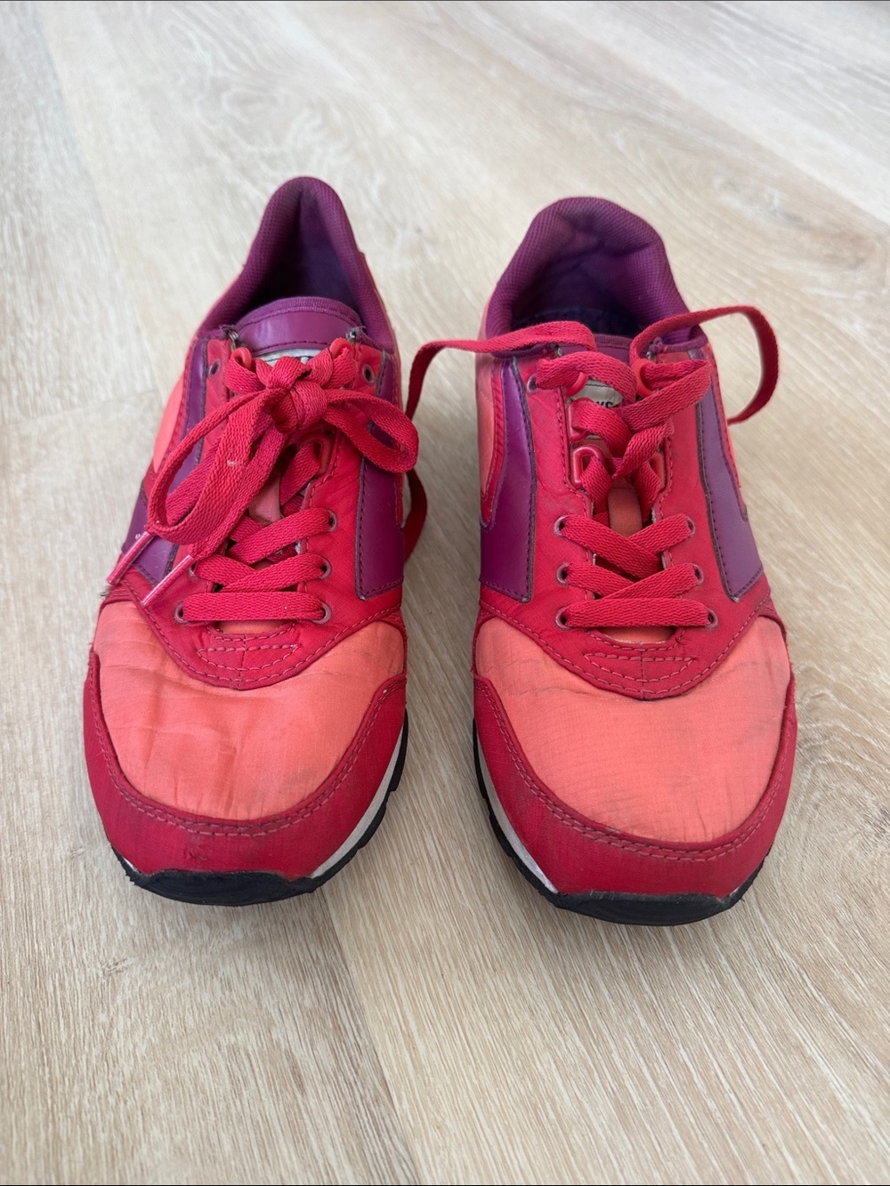 Brooks Women's Red and Pink Mixed-Media Athletic Sneakers